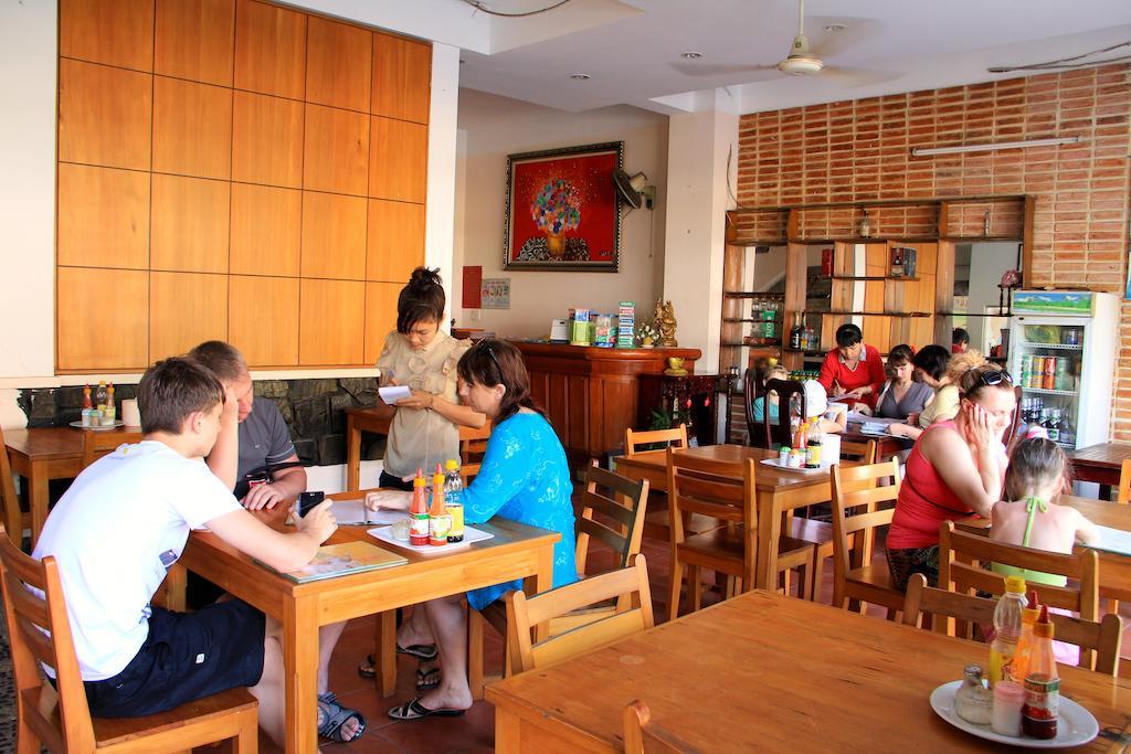 Hanhcafe Hotel Nha Trang Buitenkant foto