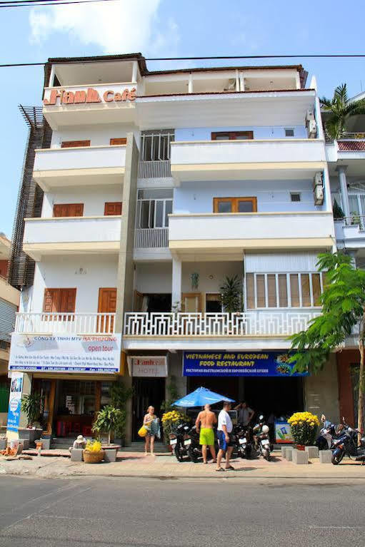 Hanhcafe Hotel Nha Trang Buitenkant foto