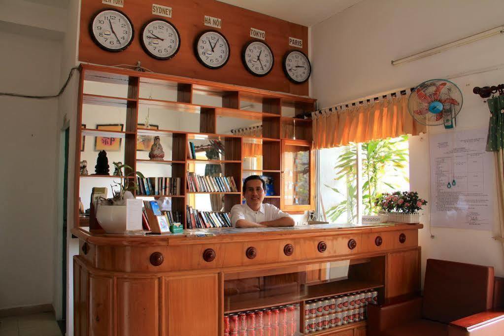 Hanhcafe Hotel Nha Trang Buitenkant foto