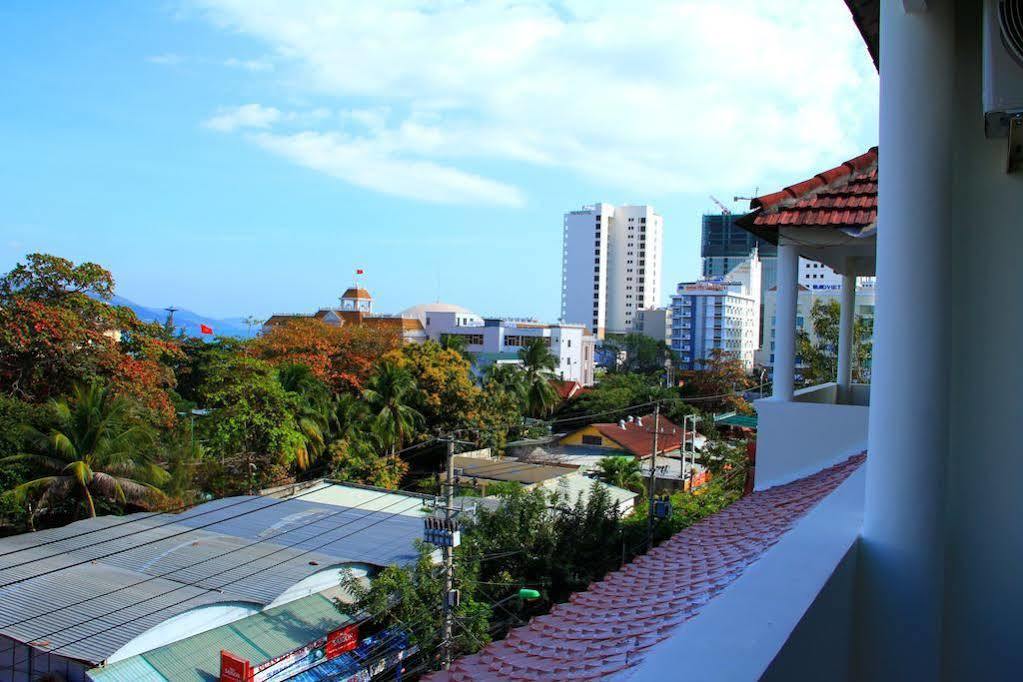 Hanhcafe Hotel Nha Trang Buitenkant foto